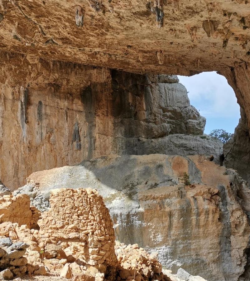 Appartamento A 50 Mt Dal Mare Cala Gonone Kültér fotó
